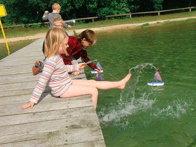 Naturbadeteich in Steinbeck - Biohotel Spöktal